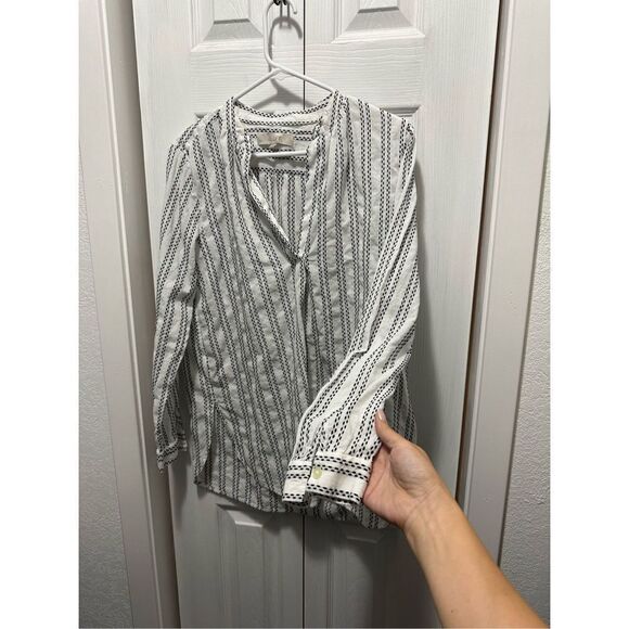 LOFT Womens Button Down Blouse Long Sleeve Distorted Stripes Black White Medium - Picture 2 of 7